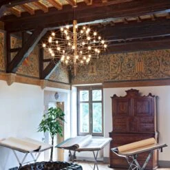 Flos 2097 Chandelier -City Lights Store flos 2097 chandelier lifestyle 06 a814a456 bb9c 437a aa9e 6cd19166cecd