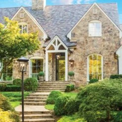 Alford Outdoor Wall Light -City Lights Store hinkley alford outdoor wall light lifestyle 07 994d603b 6970 4769 b147 5a816171d4e0