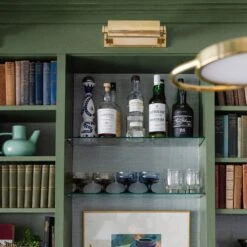 Merrick Picture Light -City Lights Store hudson valley lighting merrick picture light lifestyle 03 08571811 91b0 4176 9e24 246a7563716a