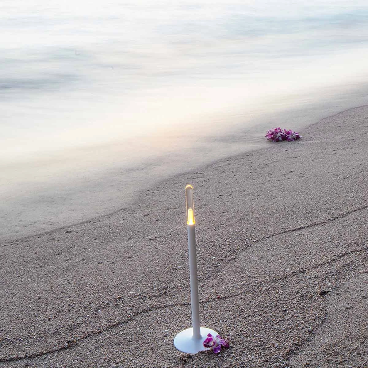 Glim Outdoor LED Portable Table Lamp 7 Glim Outdoor LED Portable Table Lamp - Image 5