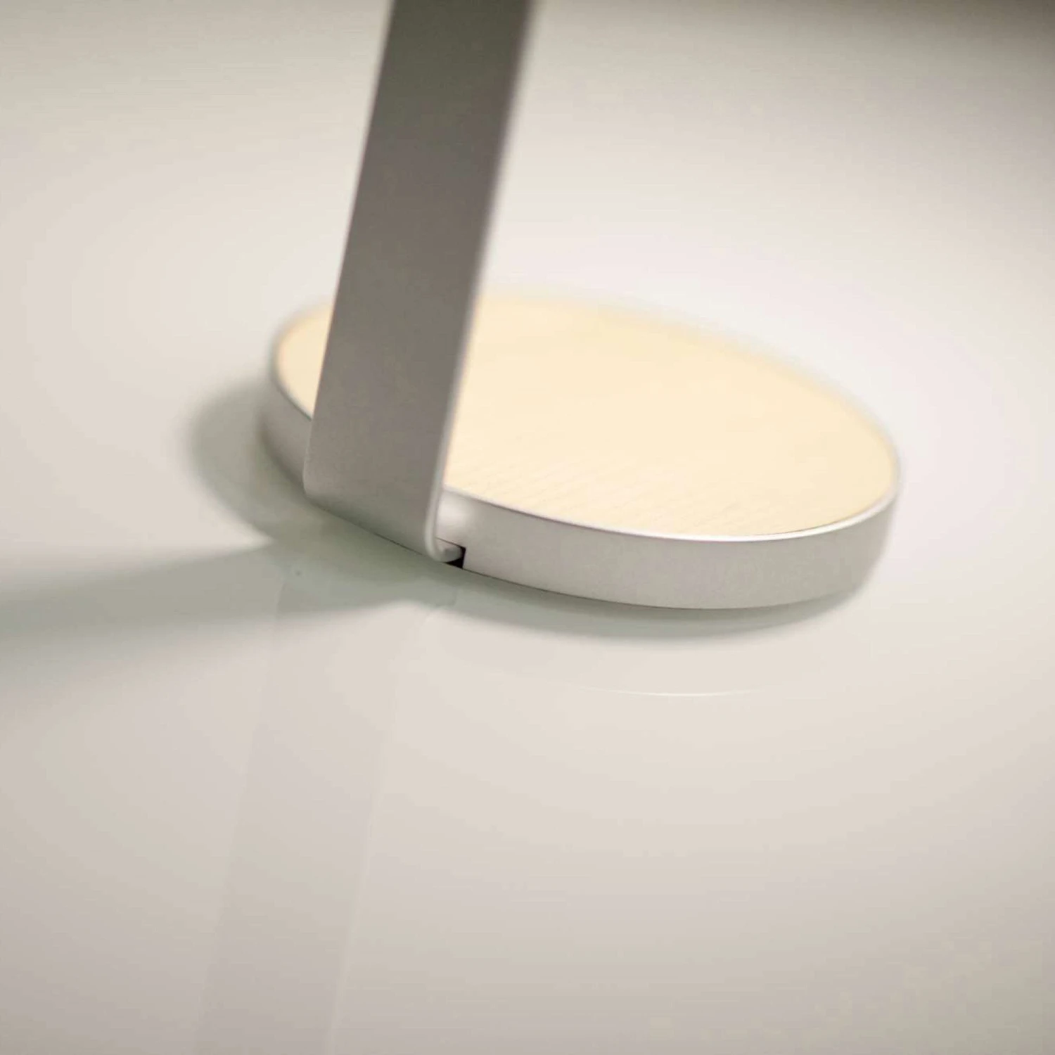 Gravy LED Desk Lamp 8 Gravy LED Desk Lamp - Image 6