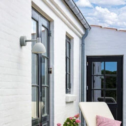 Louis Poulsen Toldbod Outdoor Wall Light -City Lights Store louis poulsen toldbod outdoor wall light lifestyle 01 5c09d52d e0ee 4ecb 941f 016d3dce8b6d