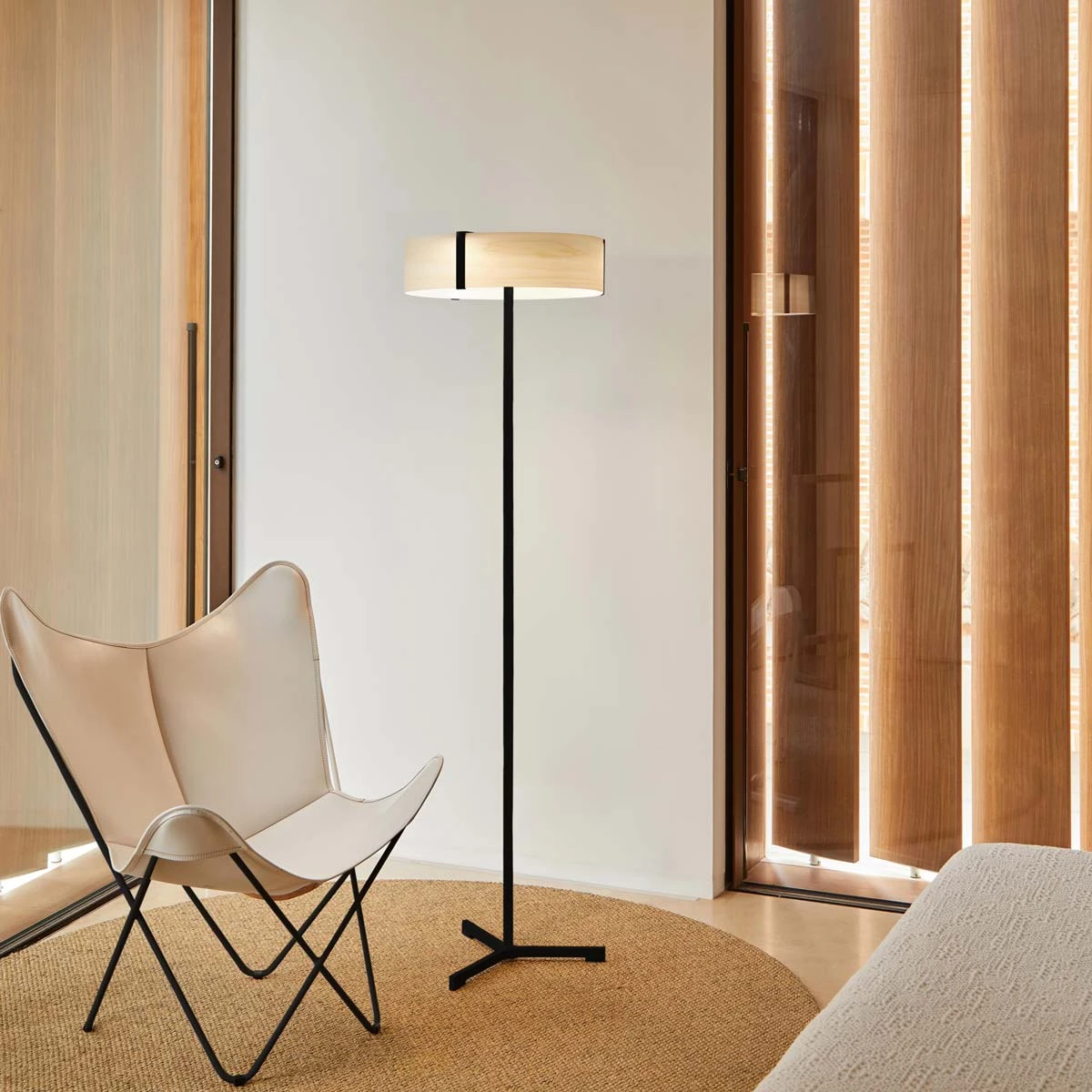 Thesis LED Floor Lamp 4 Thesis LED Floor Lamp - Image 2