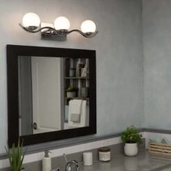 Motion Bath Vanity Light -City Lights Store maxim lighting motion bath vanity light lifestyle 02 d0500b23 4b7c 49ec 9026 322f4a69b67b