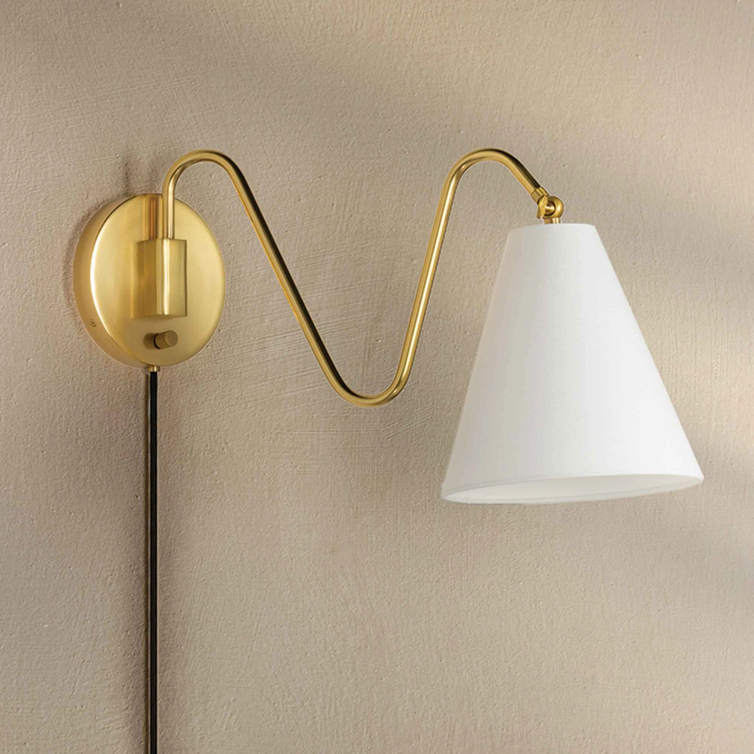 Onda Plug-In Wall Light 9 Onda Plug-In Wall Light - Image 7