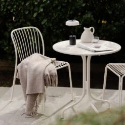 Blossi LED Mini Portable Table Lamp 26 Blossi LED Mini Portable Table Lamp -City Lights Store nuura blossi led mini portable table lamp lifestyle 10 0918438a 359e 4cb9 97fc 4fe0568b5221