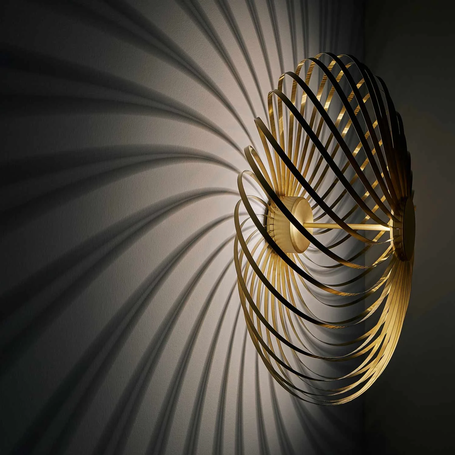 Tom Dixon Spring Surface LED Wall Light 6 Tom Dixon Spring Surface LED Wall Light - Image 4