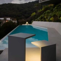 Empty Outdoor LED Floor Lamp -City Lights Store vibia empty outdoor led floor lamp lifestyle 04 b0d33ed2 335b 48f4 9c60 434c143b7451